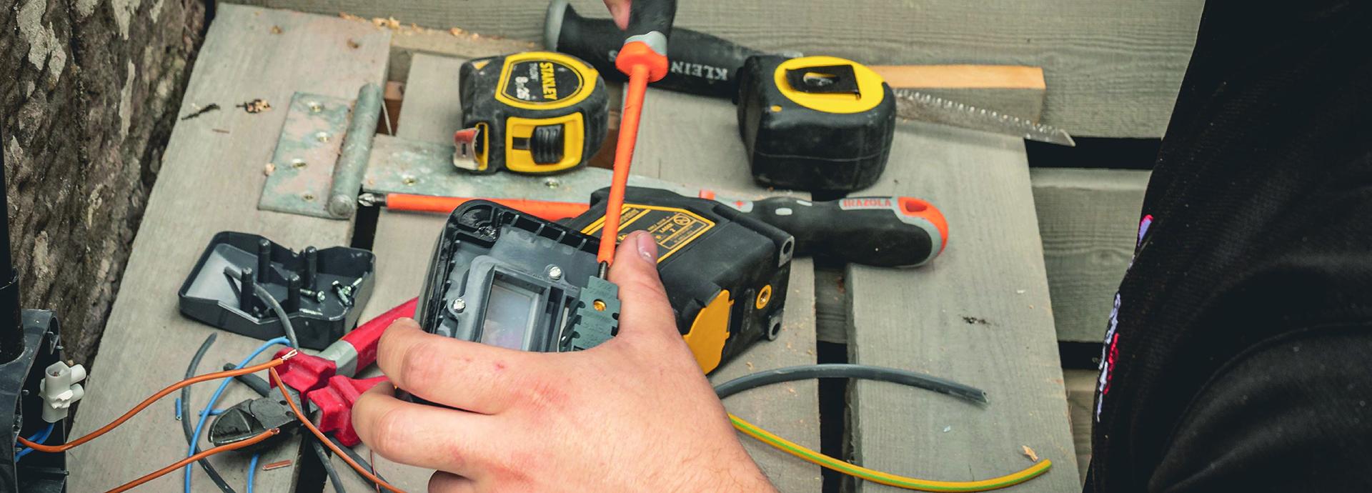 Fixing equipment, tools on table